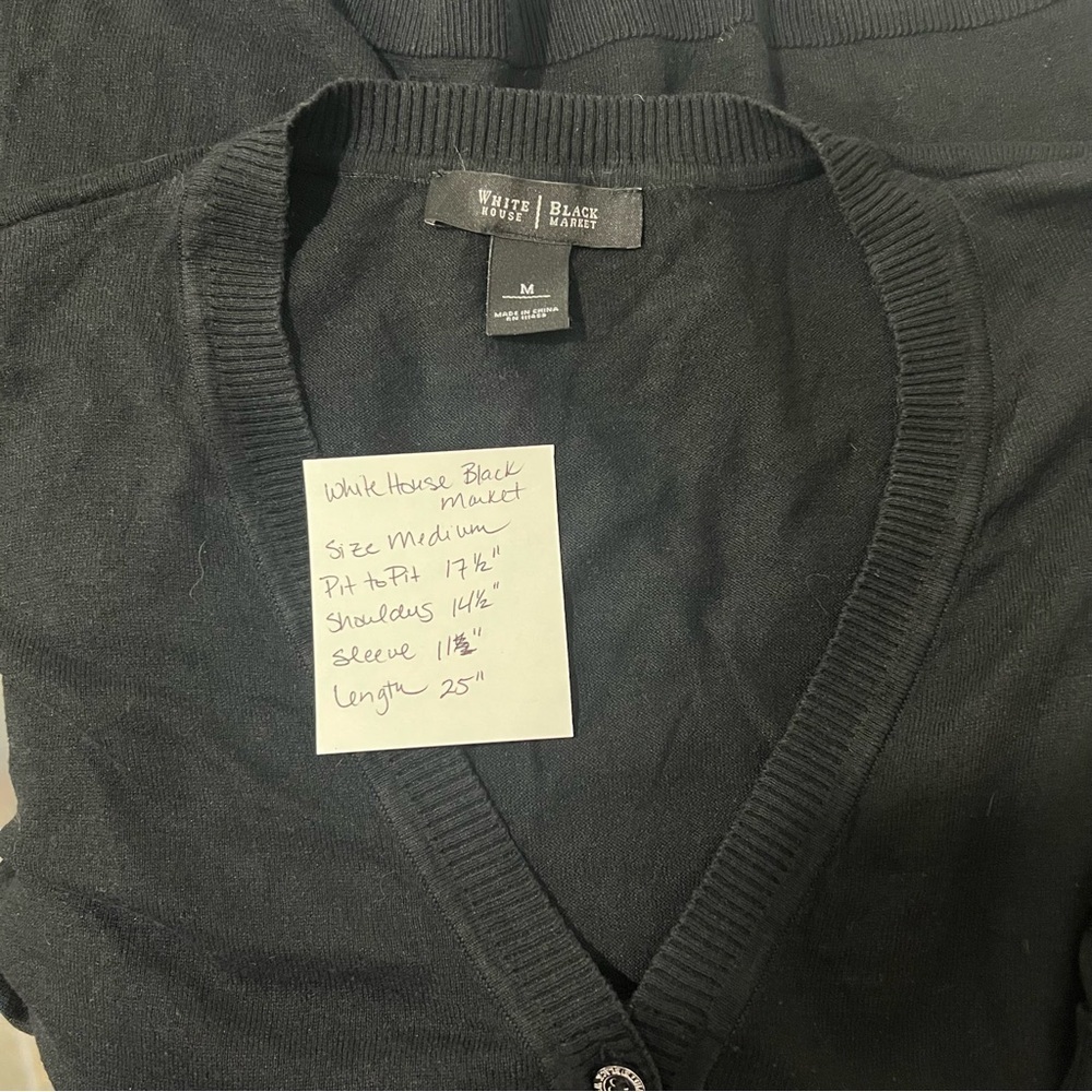 White House Black Market Cardigan Size M Black Short Sleeve Buttons V-neck - Picture 9 of 10